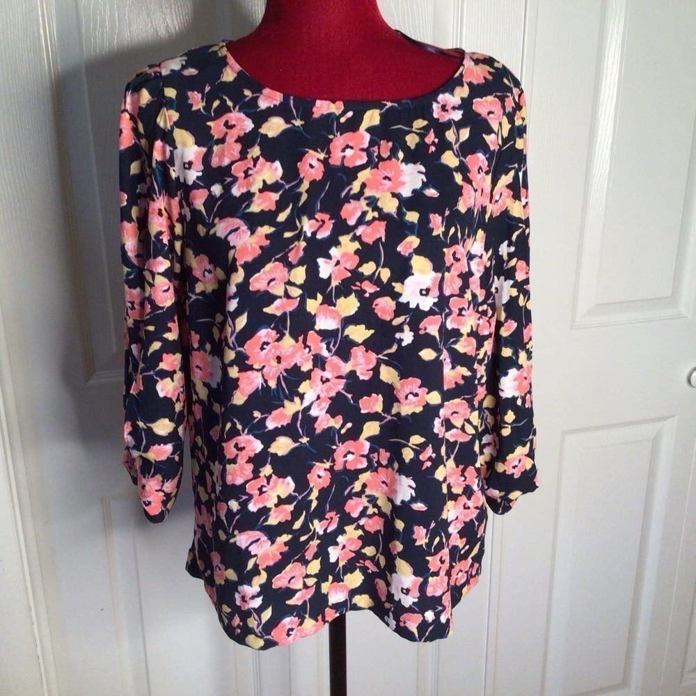 New Lauren Conrad Floral Blouse/top sz Large